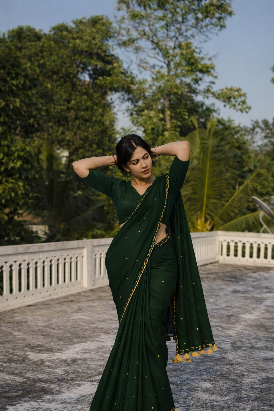Scallop Border Mul Cotton Saree