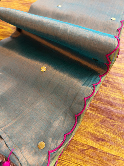 Scallop border tissue saree
