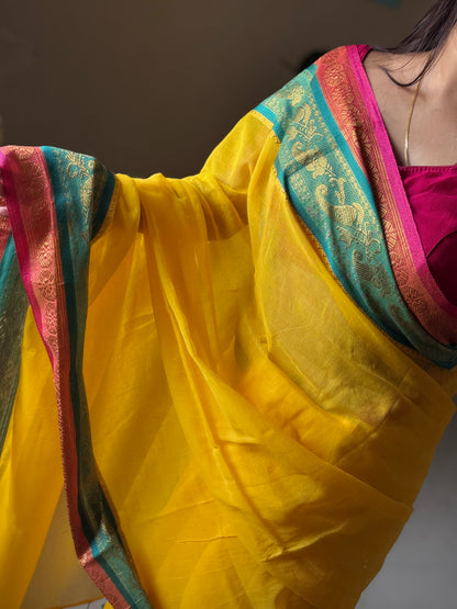 Kasavu Mul cotton saree