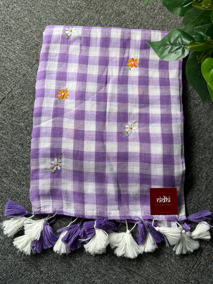 Check Embriodery saree