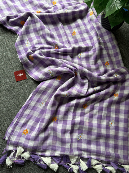Check Embriodery saree