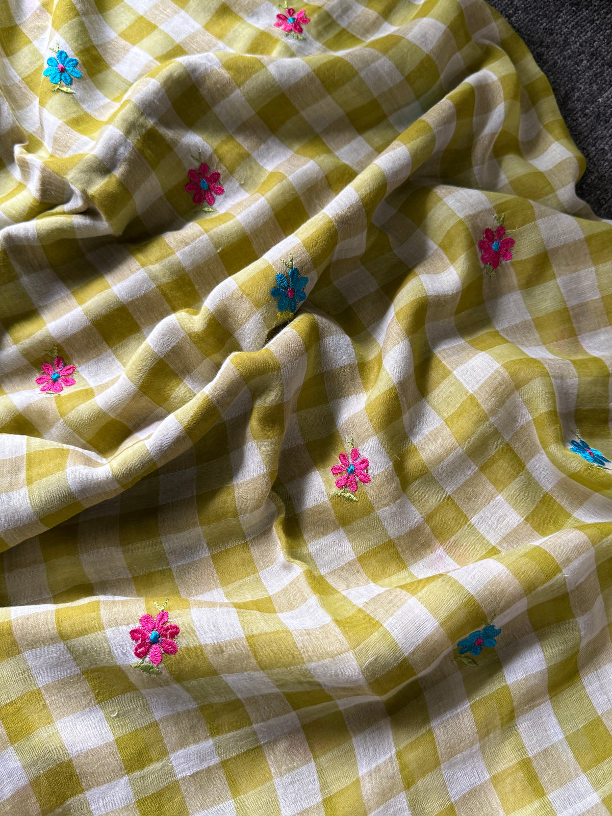 Check embriodery saree