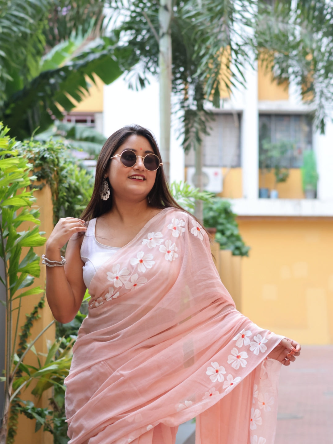 Flower print mul cotton saree
