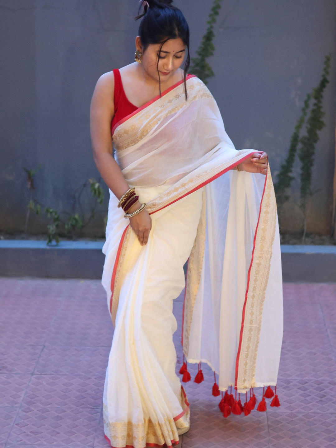 Kasavu White Mull Cotton Saree
