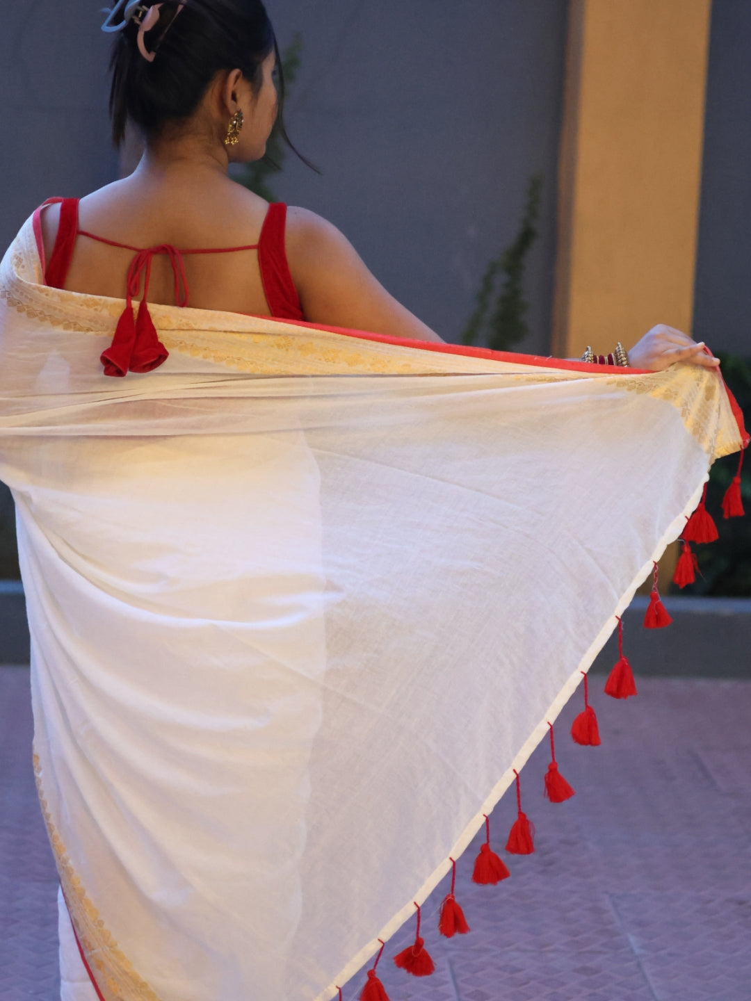 Kasavu White Mull Cotton Saree