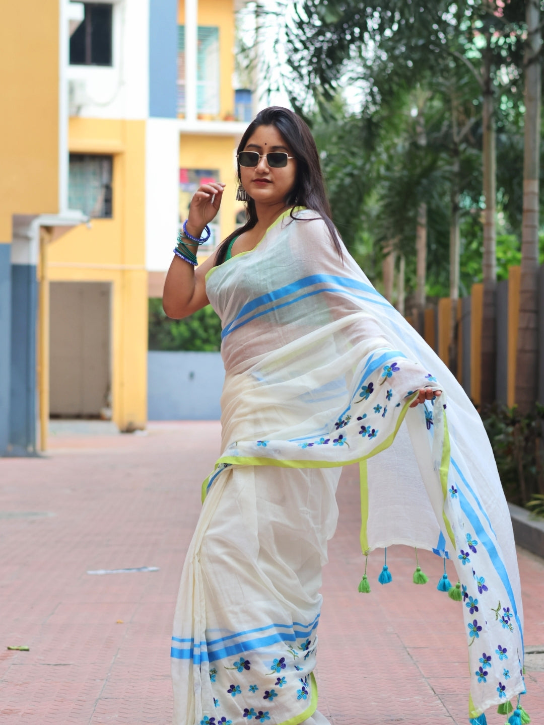 Small Flower Mul Cotton Saree