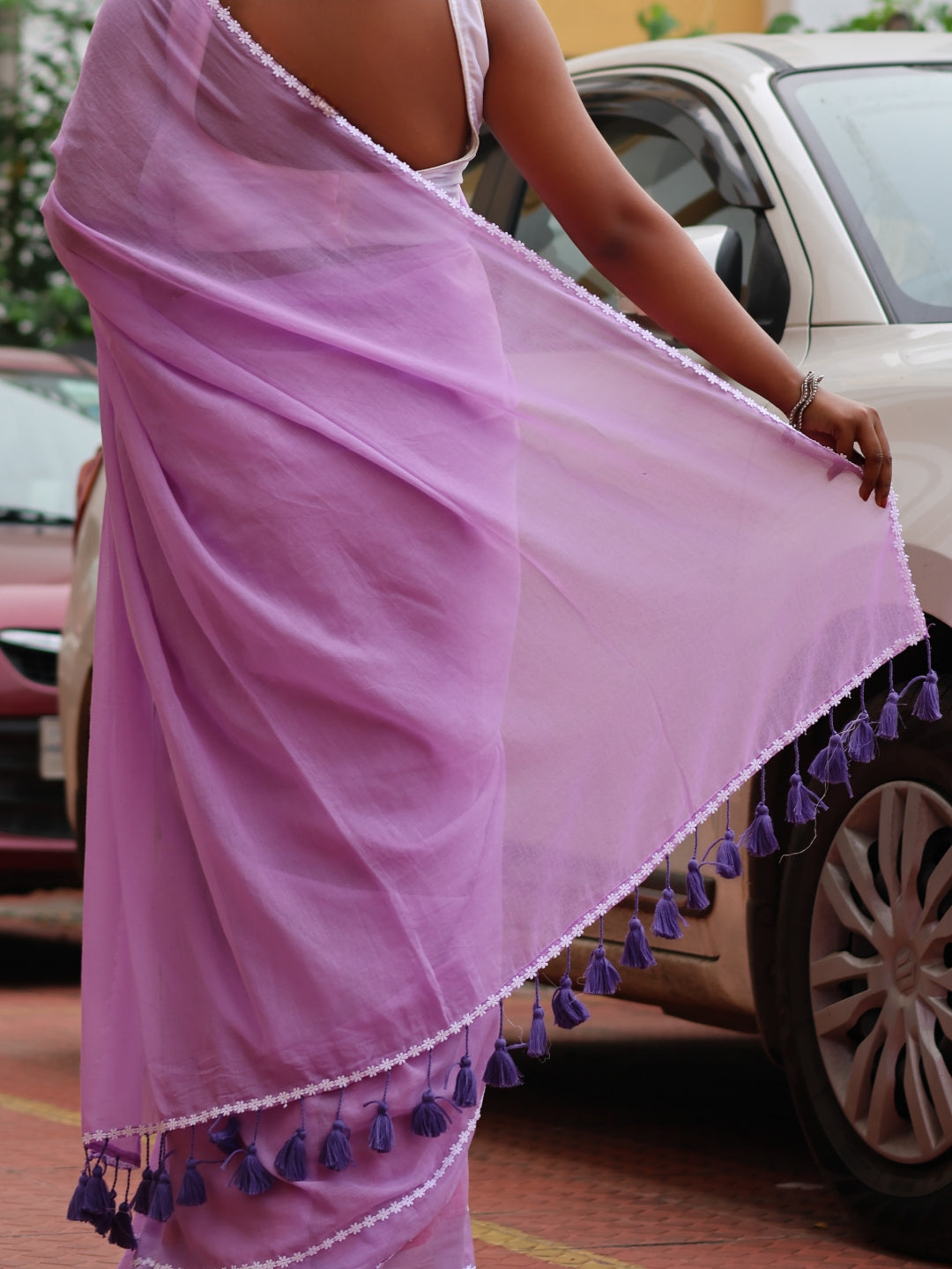 Lavender Mulmul Cotton Lace Border Saree